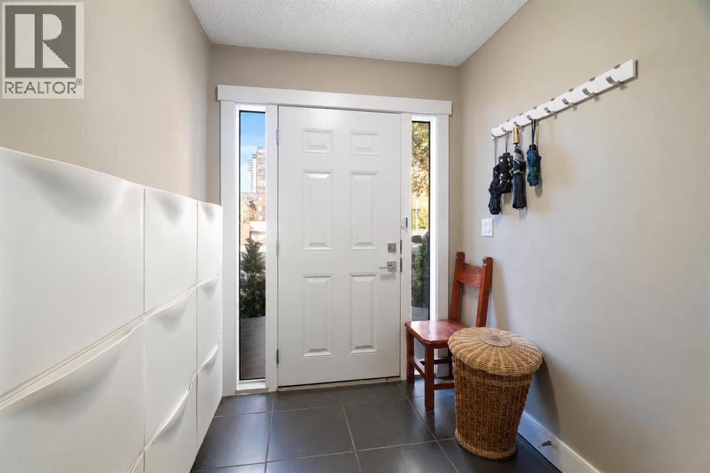 12, 1339 14 Avenue SW property photo 3