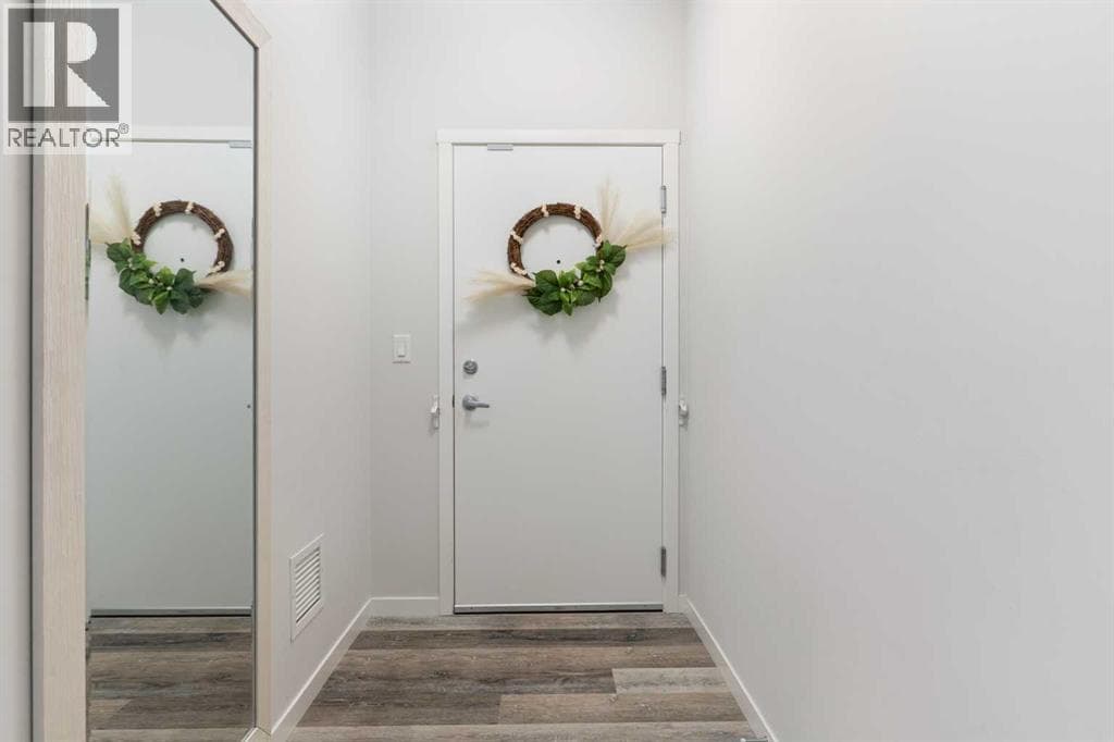 402, 300 Harvest Hills Place NE property photo 4