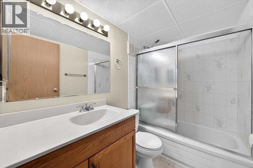 4831 48 Street NW property photo 26