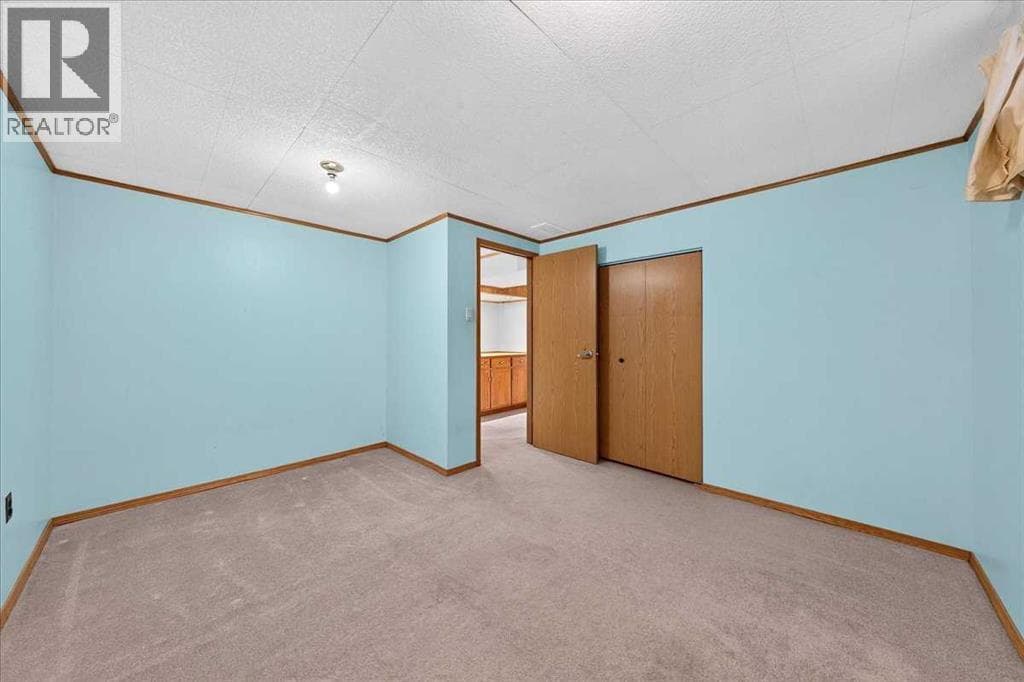 4831 48 Street NW property photo 29
