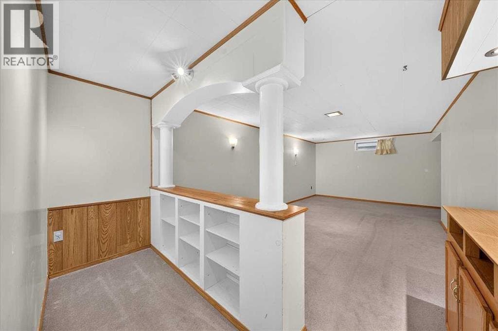4831 48 Street NW property photo 25