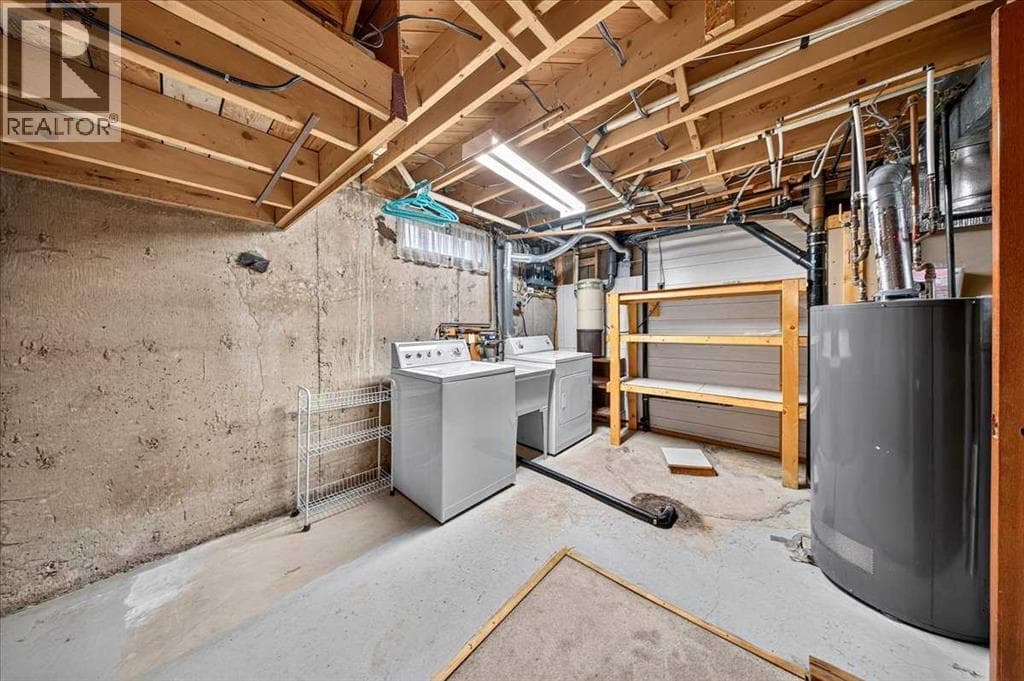 4831 48 Street NW property photo 31