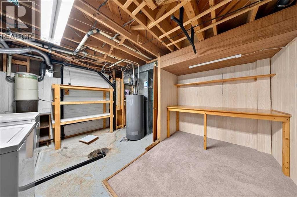 4831 48 Street NW property photo 32