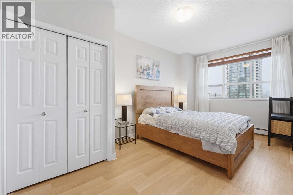 1907, 1053 10 Street SW property photo 12