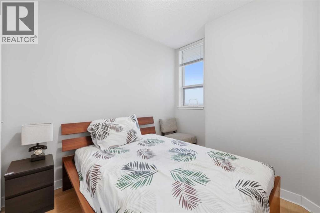 1907, 1053 10 Street SW property photo 17