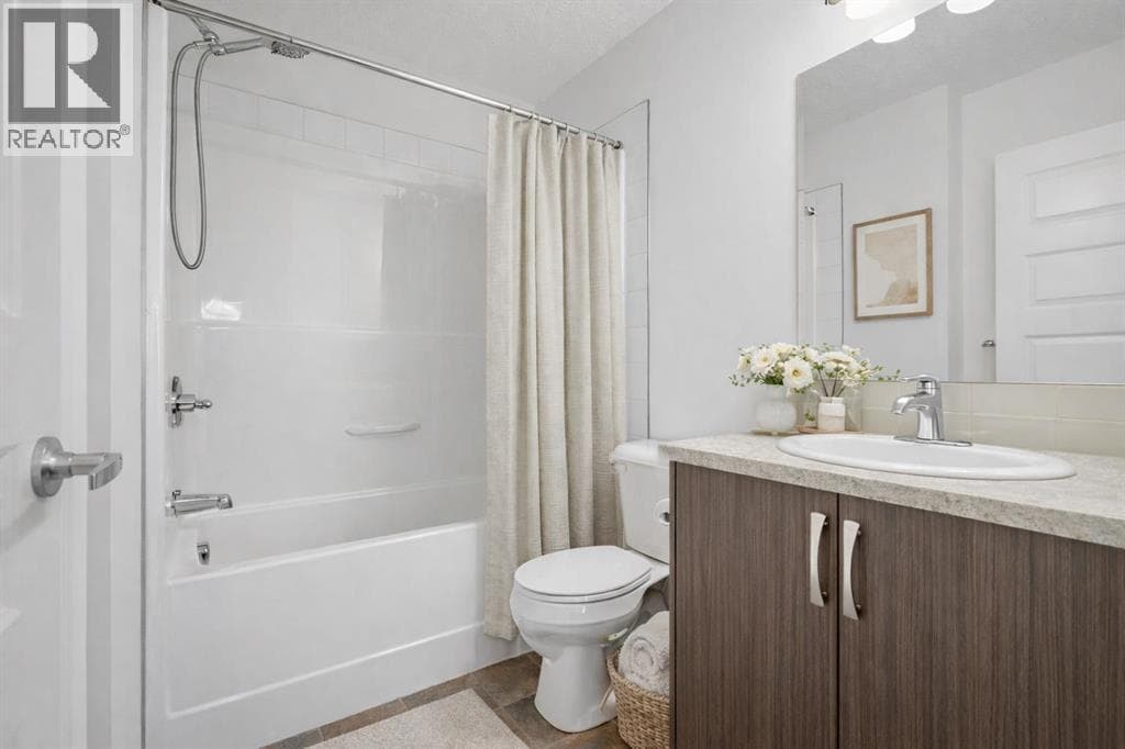 111 Auburn Bay Street SE property photo 32