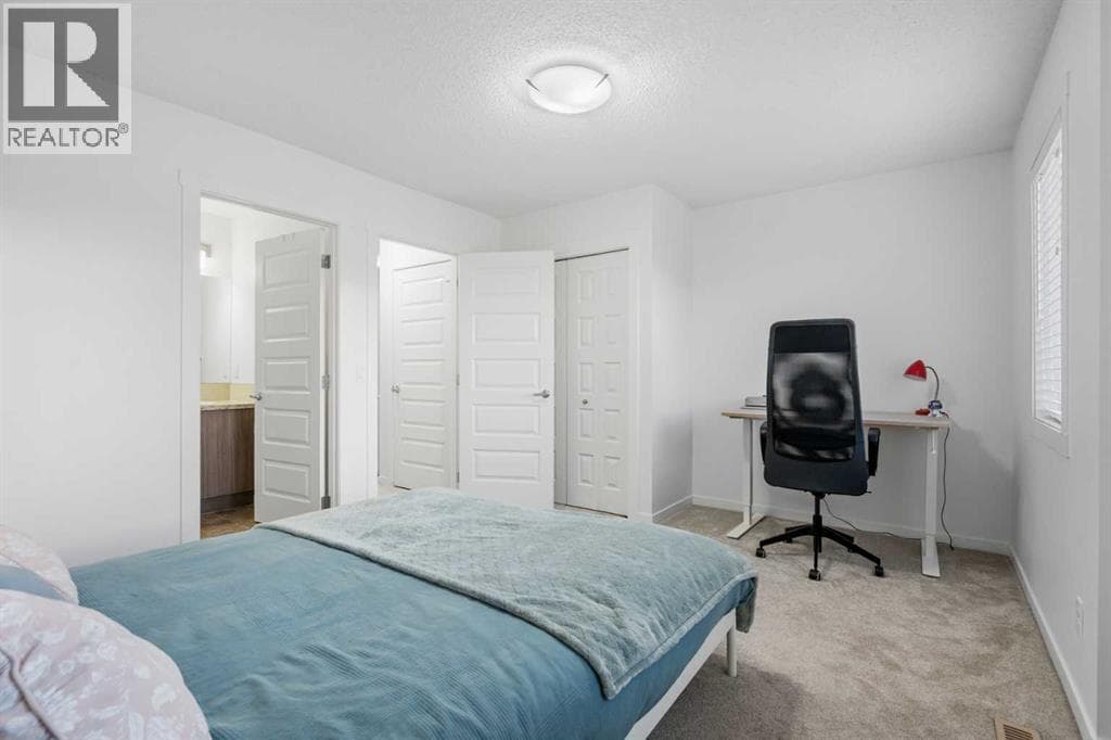 111 Auburn Bay Street SE property photo 36