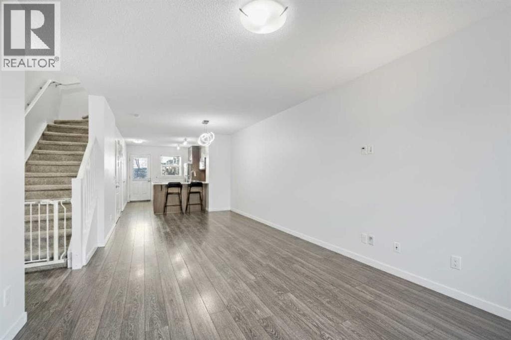 111 Auburn Bay Street SE property photo 6