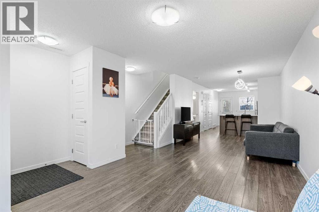 111 Auburn Bay Street SE property photo 7