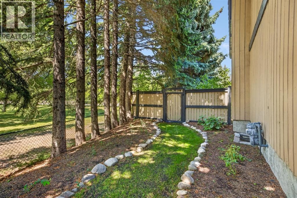 1215 Varsity Estates Drive NW property photo 47