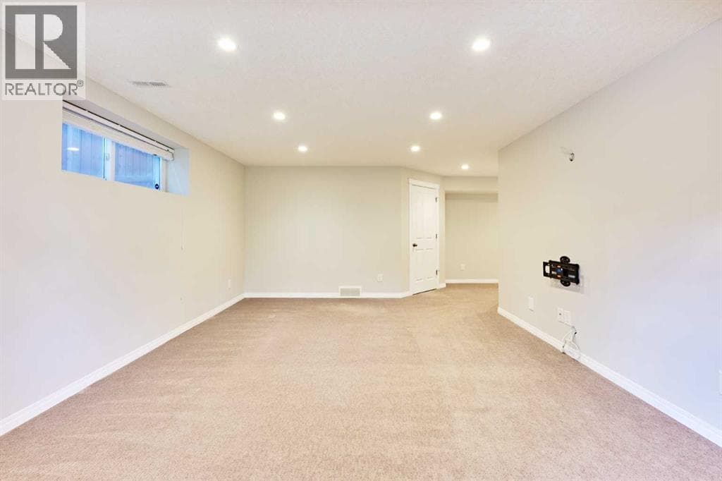 507 Panatella Square NW property photo 33