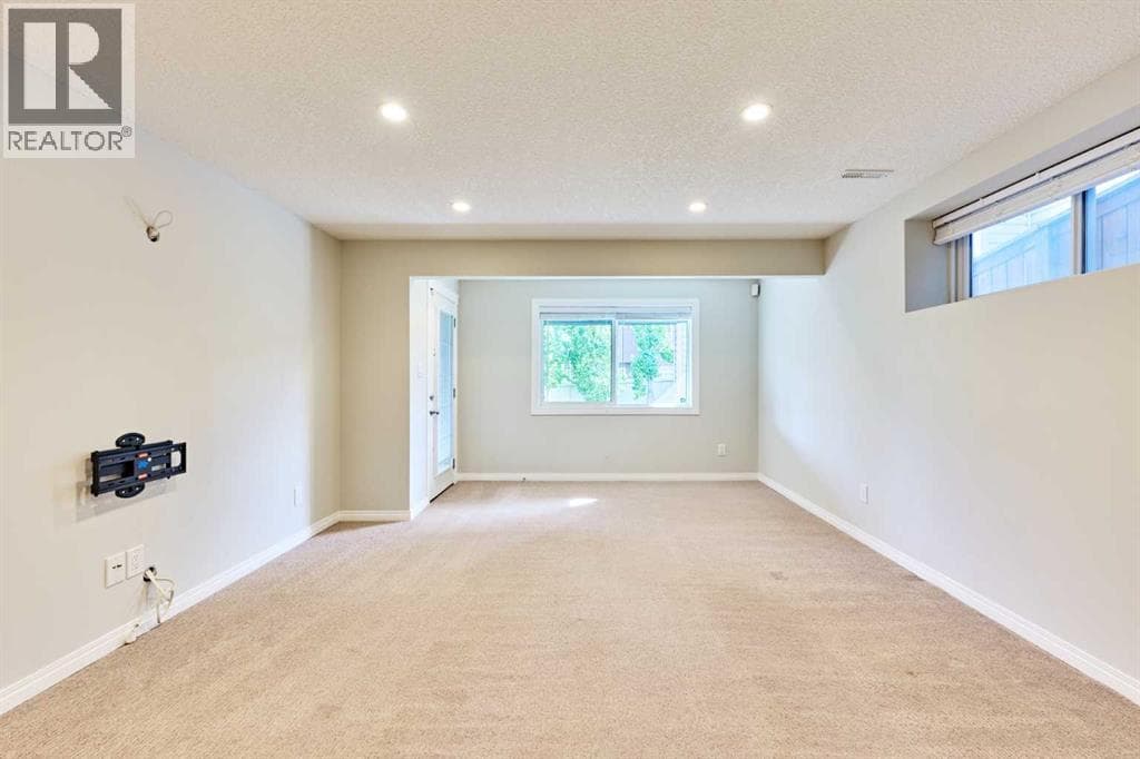 507 Panatella Square NW property photo 31
