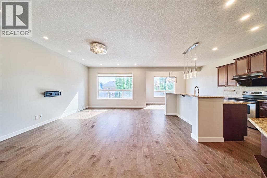 507 Panatella Square NW property photo 6