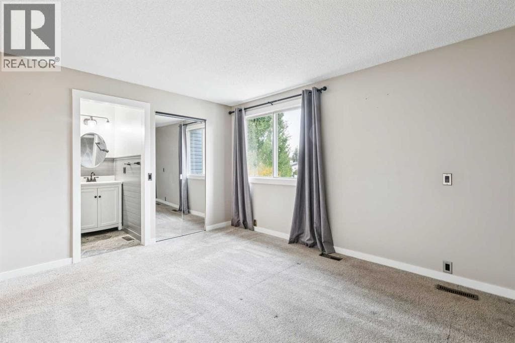 48 Woodglen Court SW property photo 27