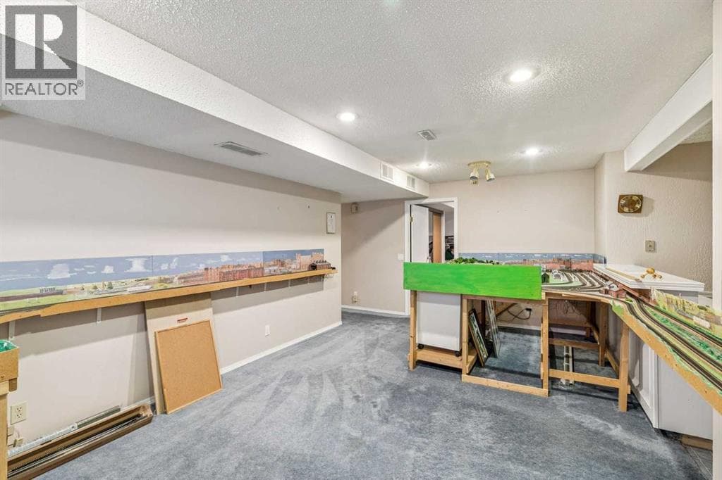 912 Woodbine Boulevard SW property photo 28