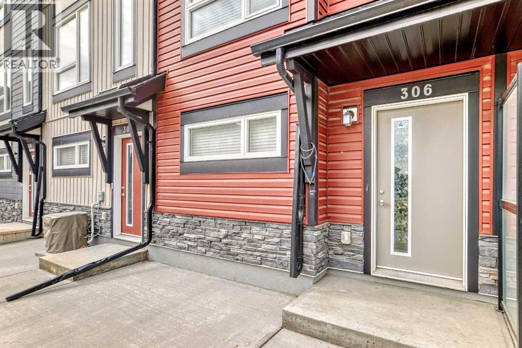 306, 11 Evanscrest Mews NW property photo 4