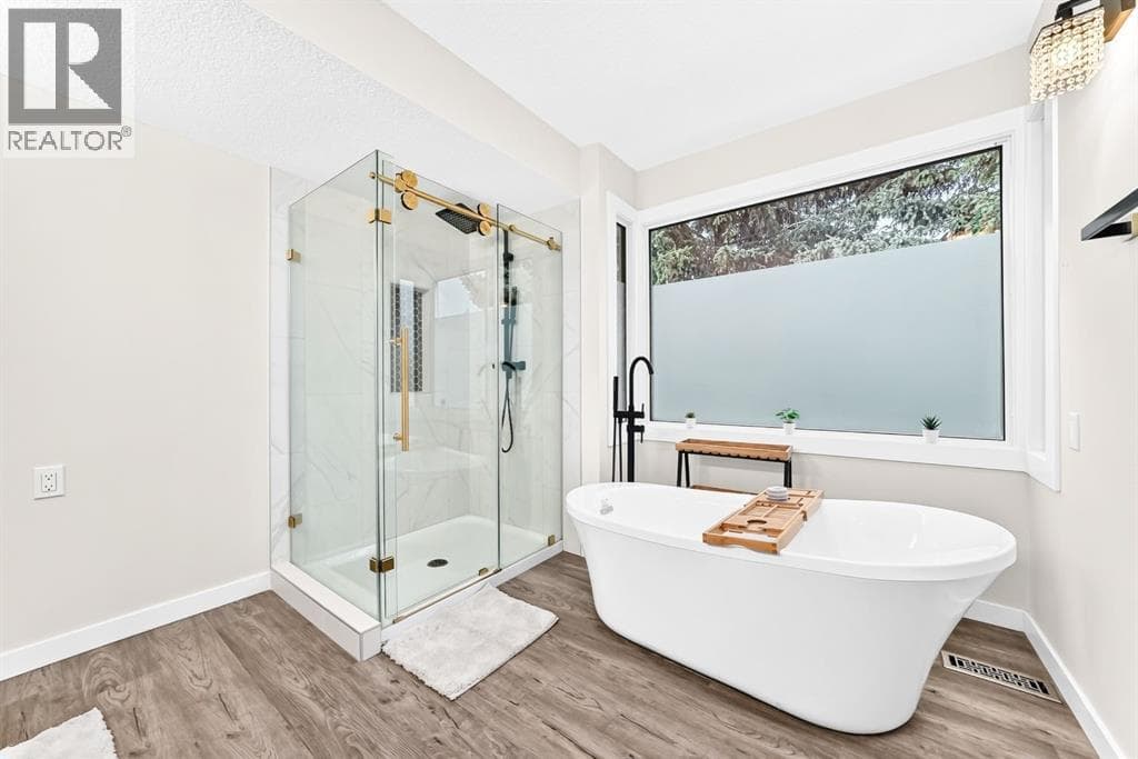 39 Woodfield Crescent SW property photo 18