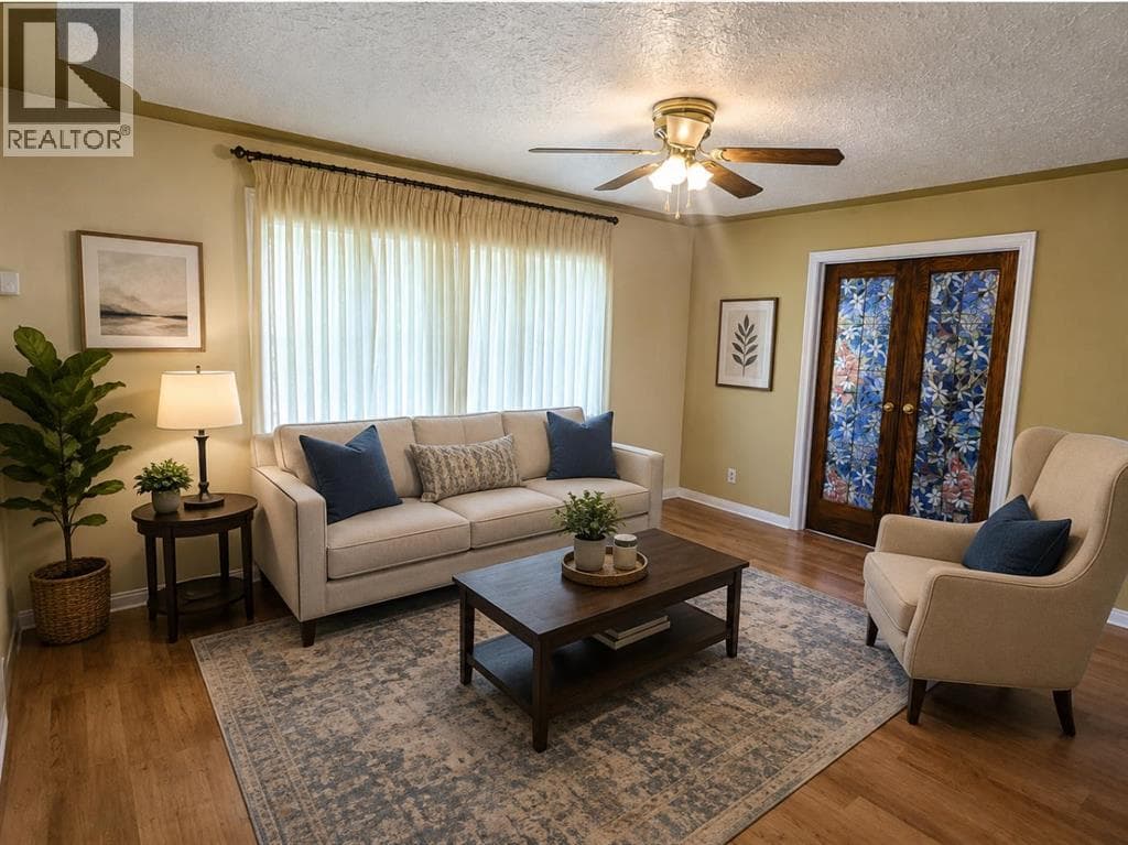 A home currently listed in Highland Park