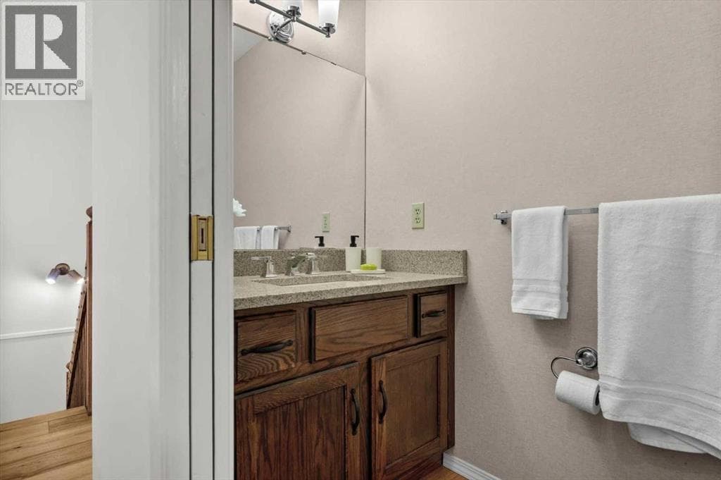 406, 3719B 49 Street NW property photo 16