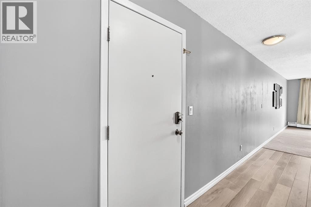 303, 3737 42 Street NW property photo 25