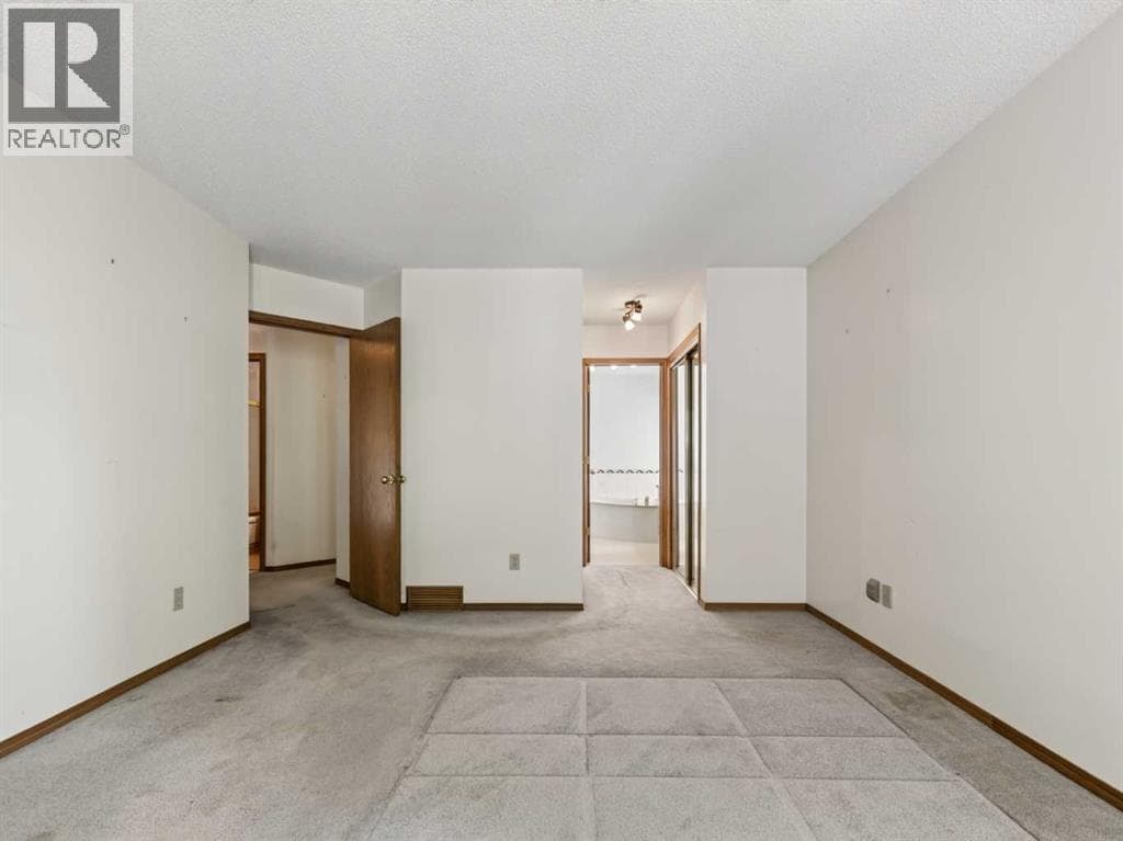 92 Scandia Hill NW property photo 26