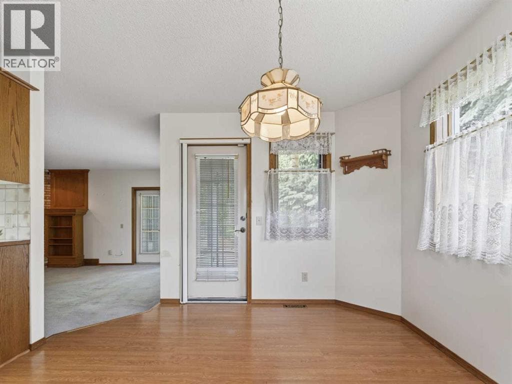 92 Scandia Hill NW property photo 22