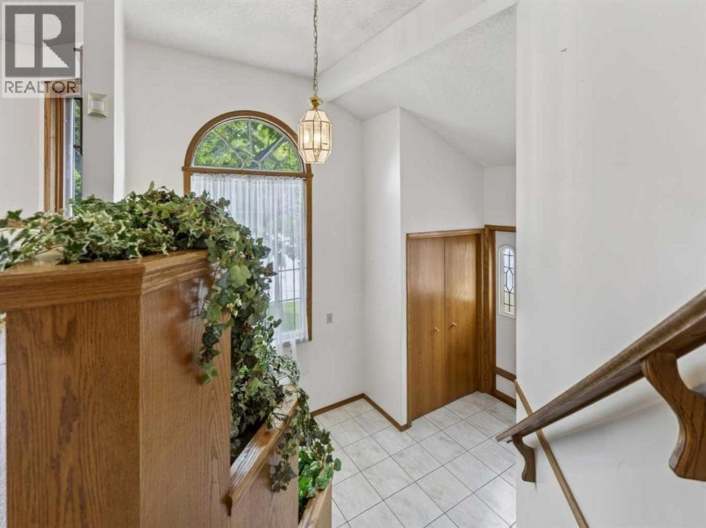 92 Scandia Hill NW property photo 15