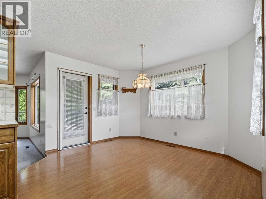 92 Scandia Hill NW property photo 21