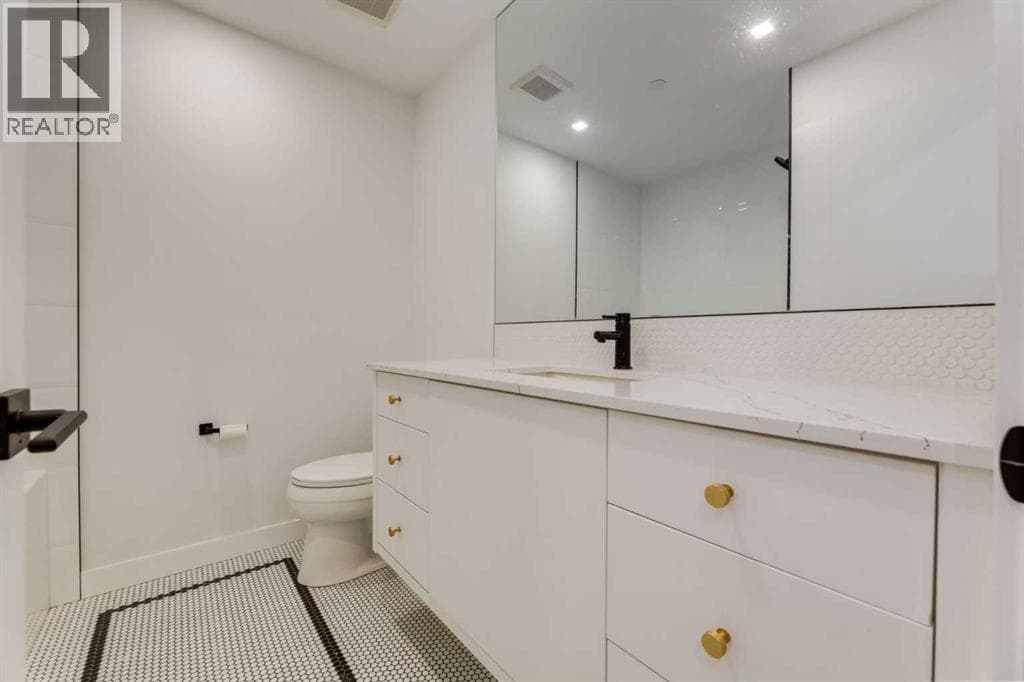 513, 8505 Broadcast Avenue SW property photo 17