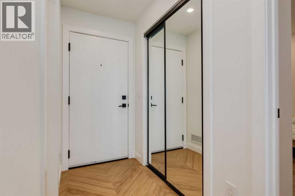 513, 8505 Broadcast Avenue SW property photo 3