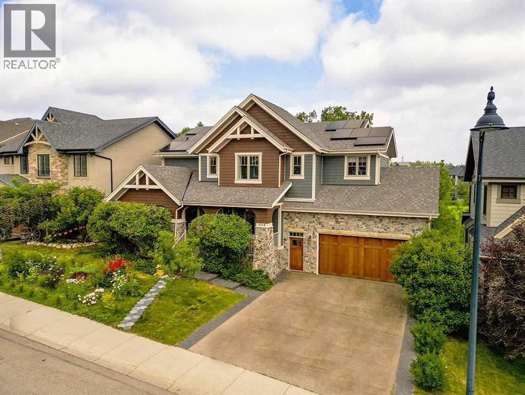 9318 14 Avenue SW property photo 2