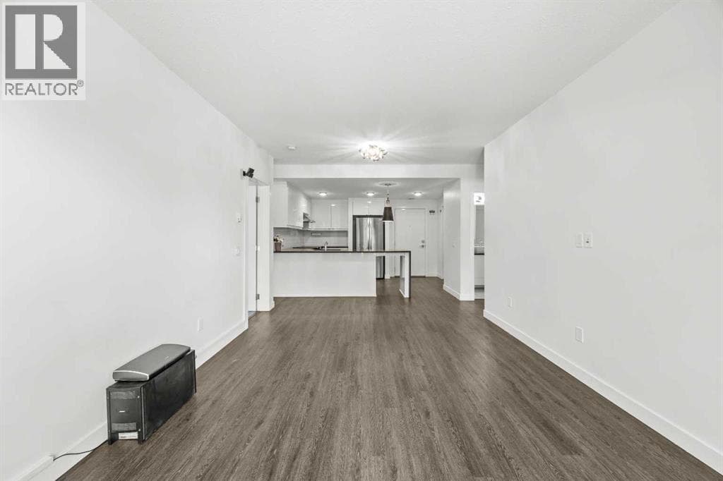 103, 25 Aspenmont Heights SW property photo 11