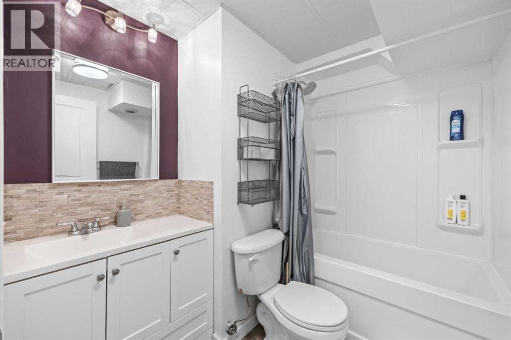5, 133 Copperpond Heights SE property photo 17