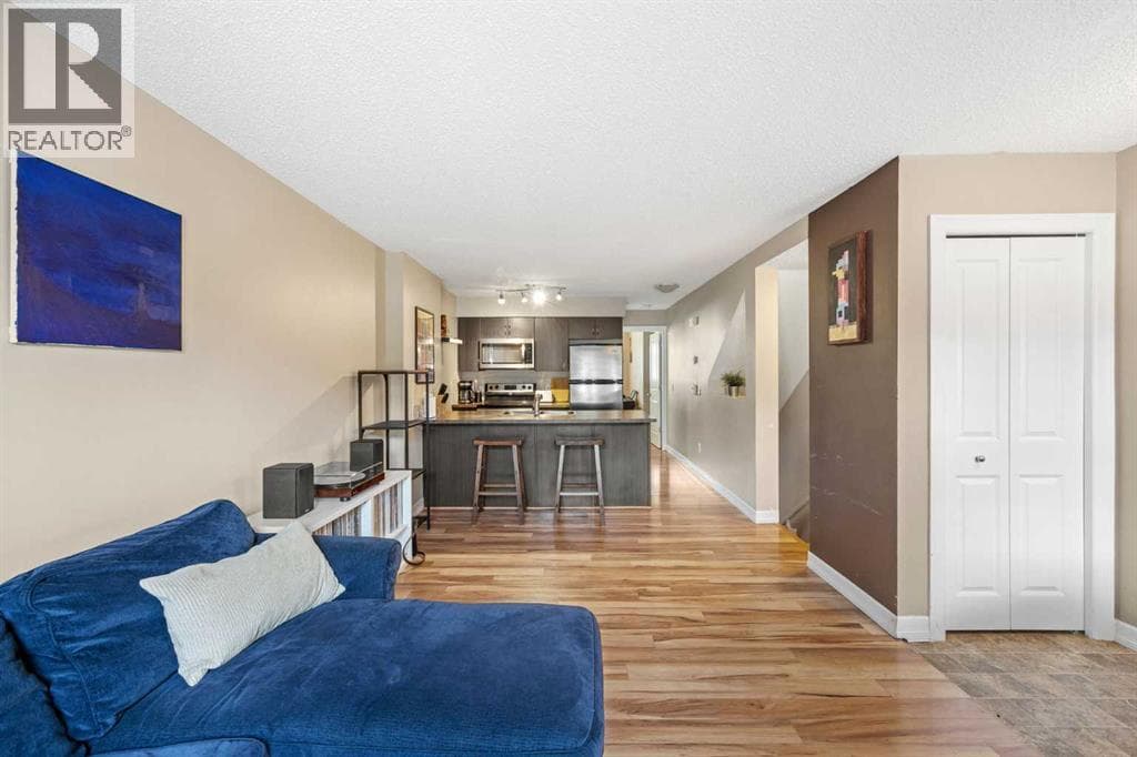5, 133 Copperpond Heights SE property photo 4