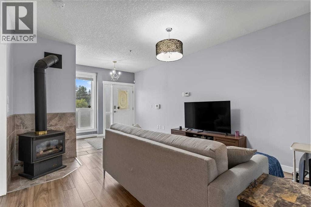 304, 1540 17 Avenue SW property photo 4