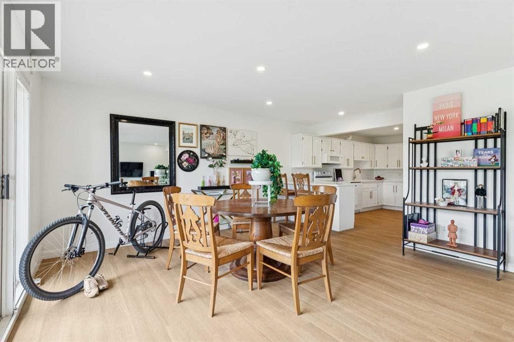 84 EDENSTONE Way NW property photo 31