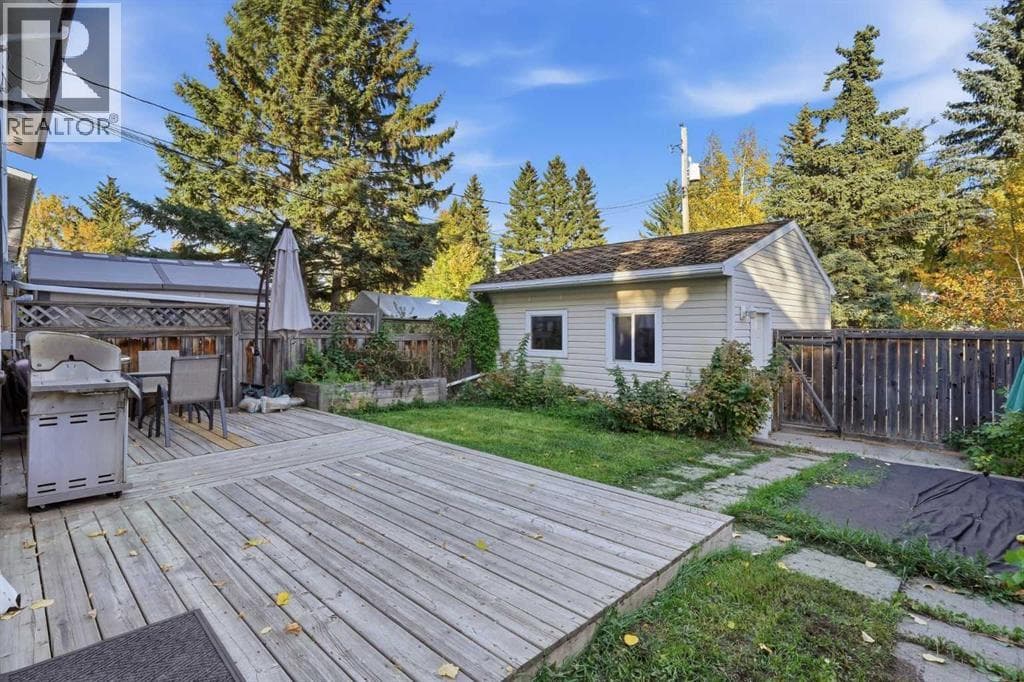 6624 37 Street SW property photo 23