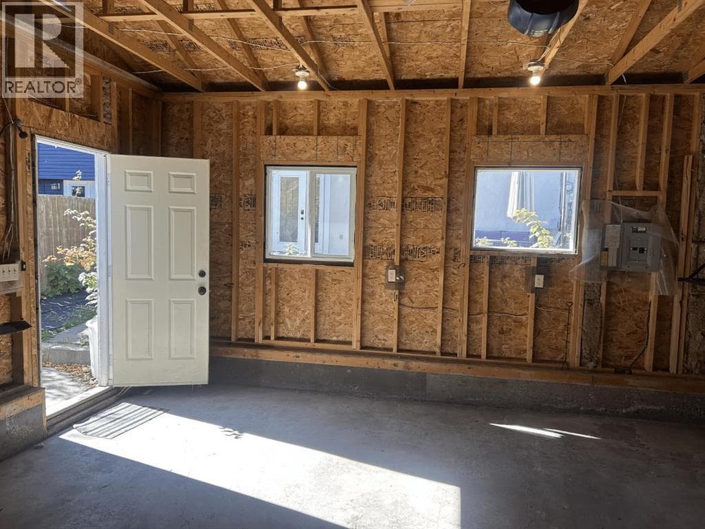 6624 37 Street SW property photo 26
