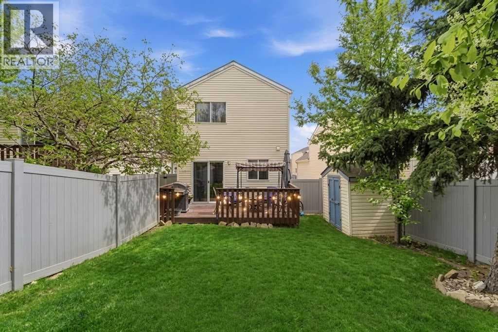 90 Coventry Lane NE property photo 23