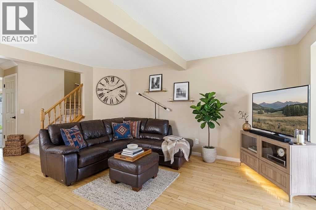 90 Coventry Lane NE property photo 5