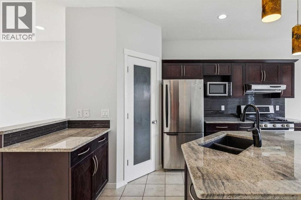 12 Autumn Court SE property photo 8