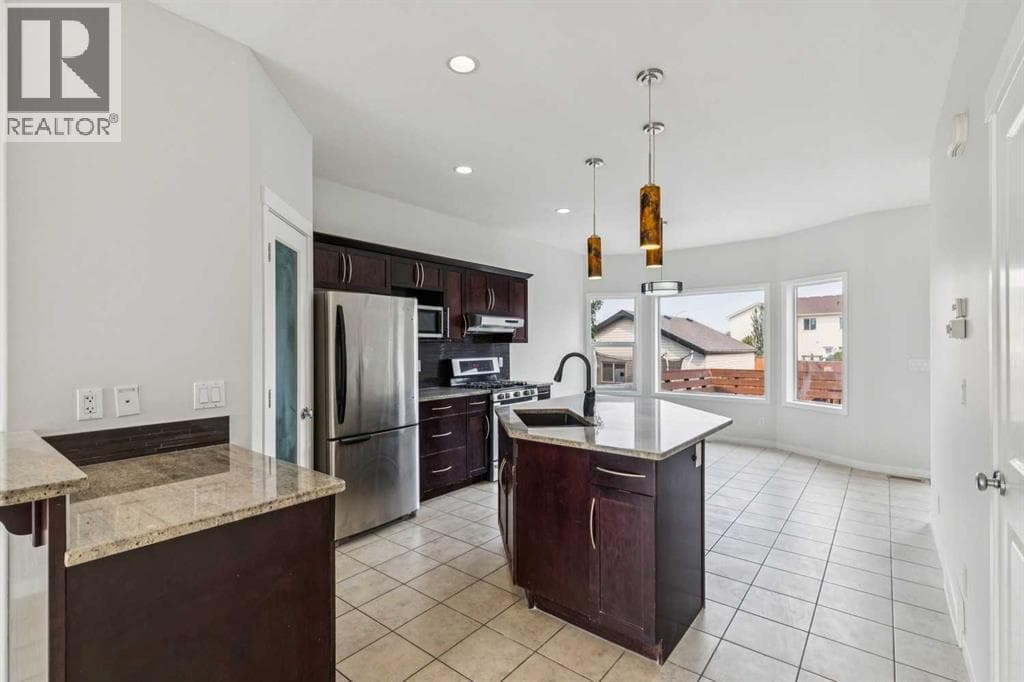 12 Autumn Court SE property photo 6