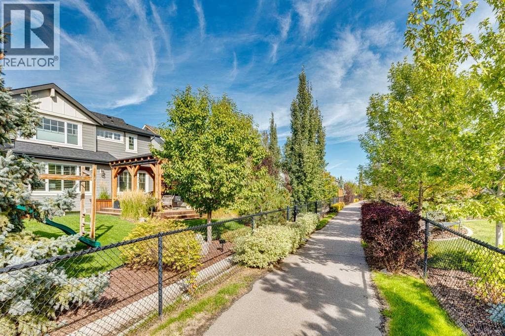12 Autumn Court SE property photo 46