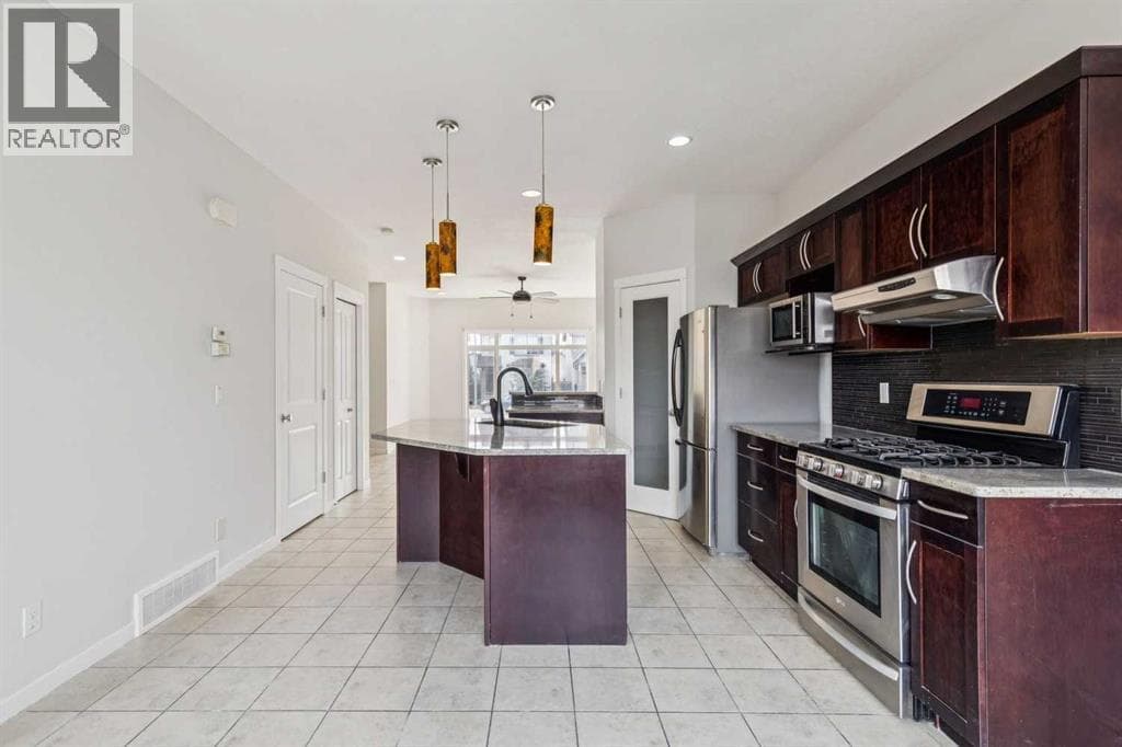 12 Autumn Court SE property photo 12