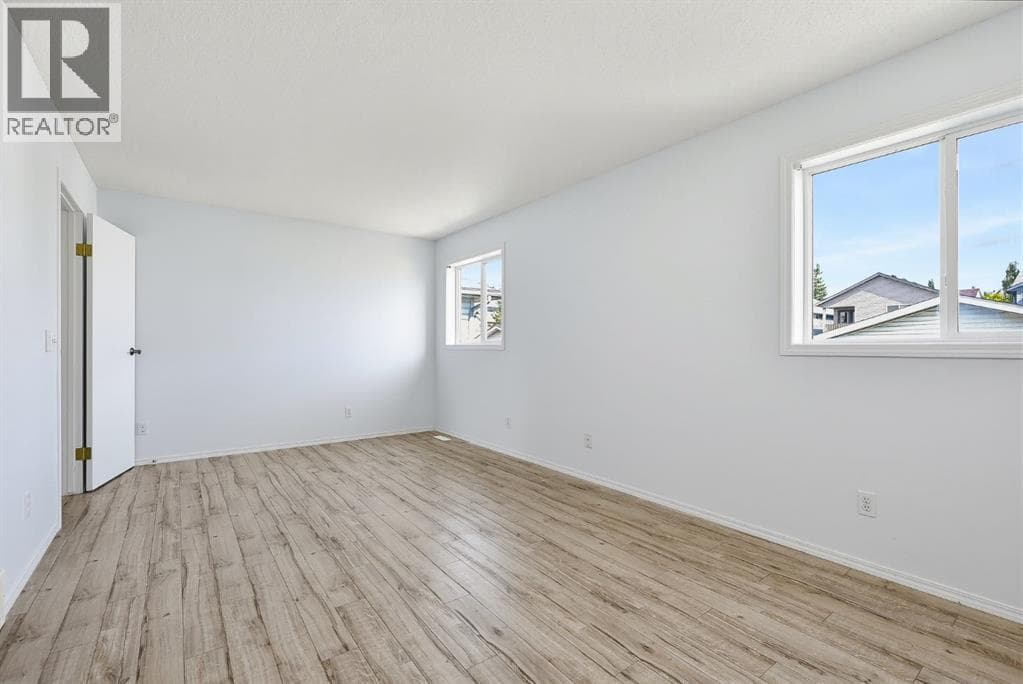 15 Coventry Link NE property photo 13