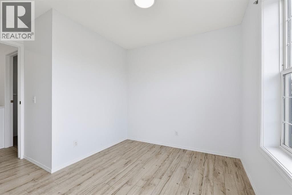 15 Coventry Link NE property photo 15