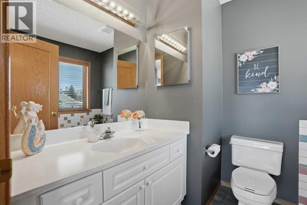 131 Edgebrook Circle NW property photo 36
