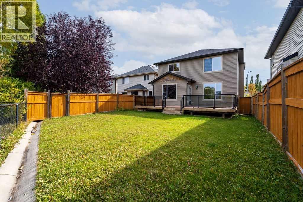 795 Auburn Bay Heights SE property photo 2