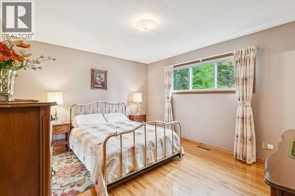 5036 Vallance Crescent NW property photo 22