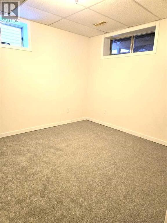 182 Coventry Close NE property photo 28
